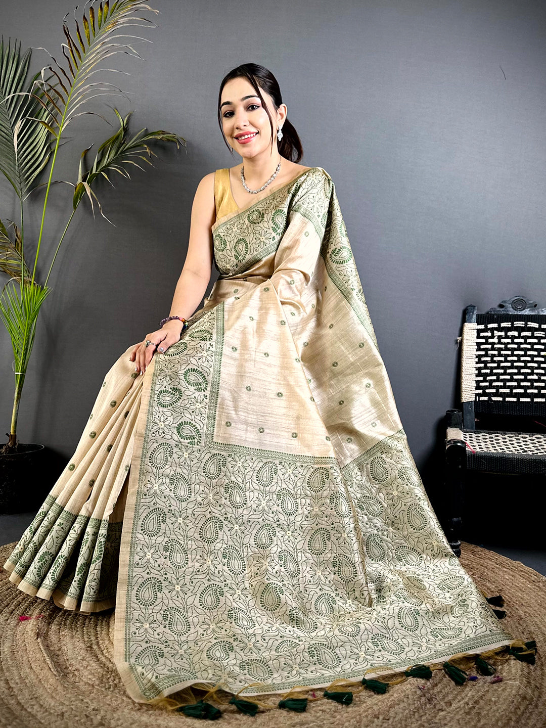 Olive Floral Katha Ghicha Silk Saree