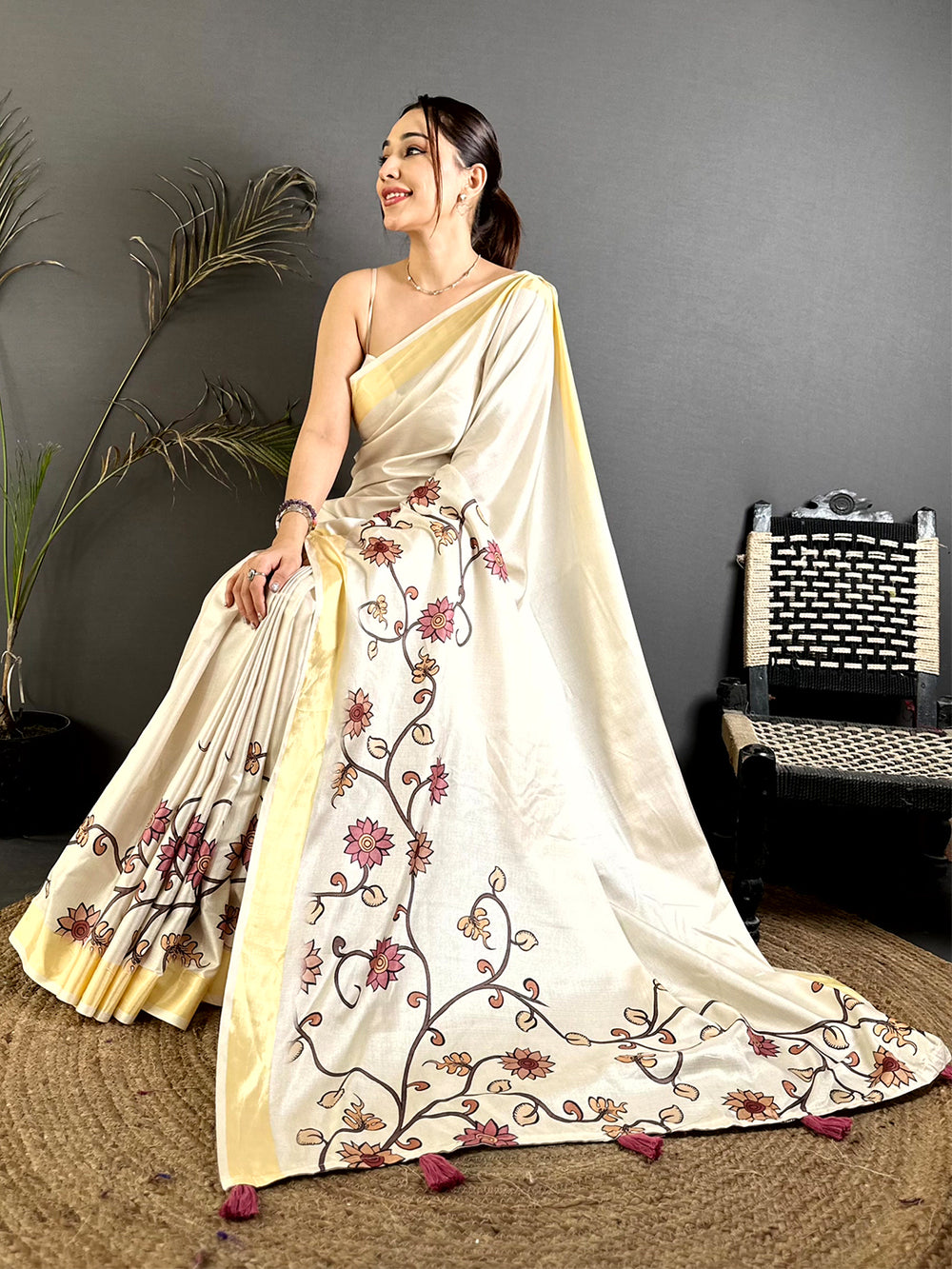Artistic Floral Kalamkari Khadi Silk Saree