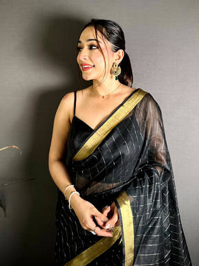 Stylish Bird Concept Rich Pallu Saree