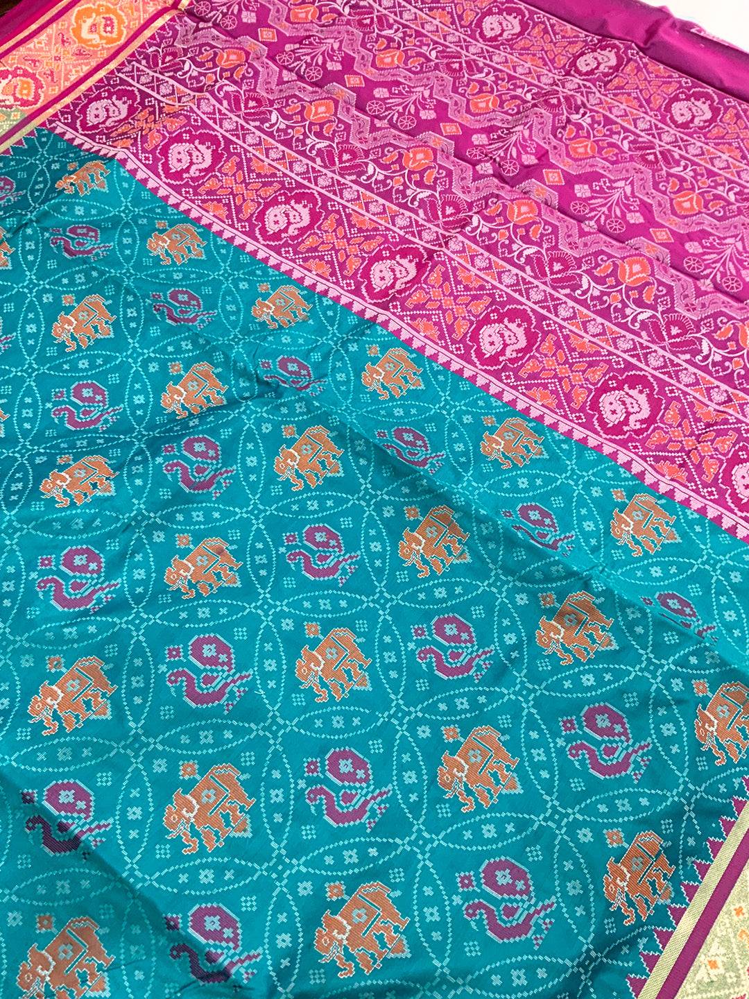 Elegant Rama Pochampally Patola Silk Saree
