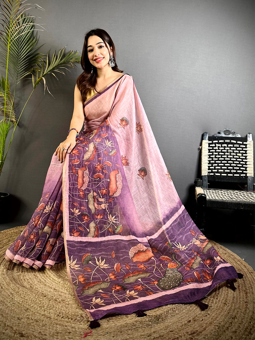 Classic Floral Linen Tissue Saree


