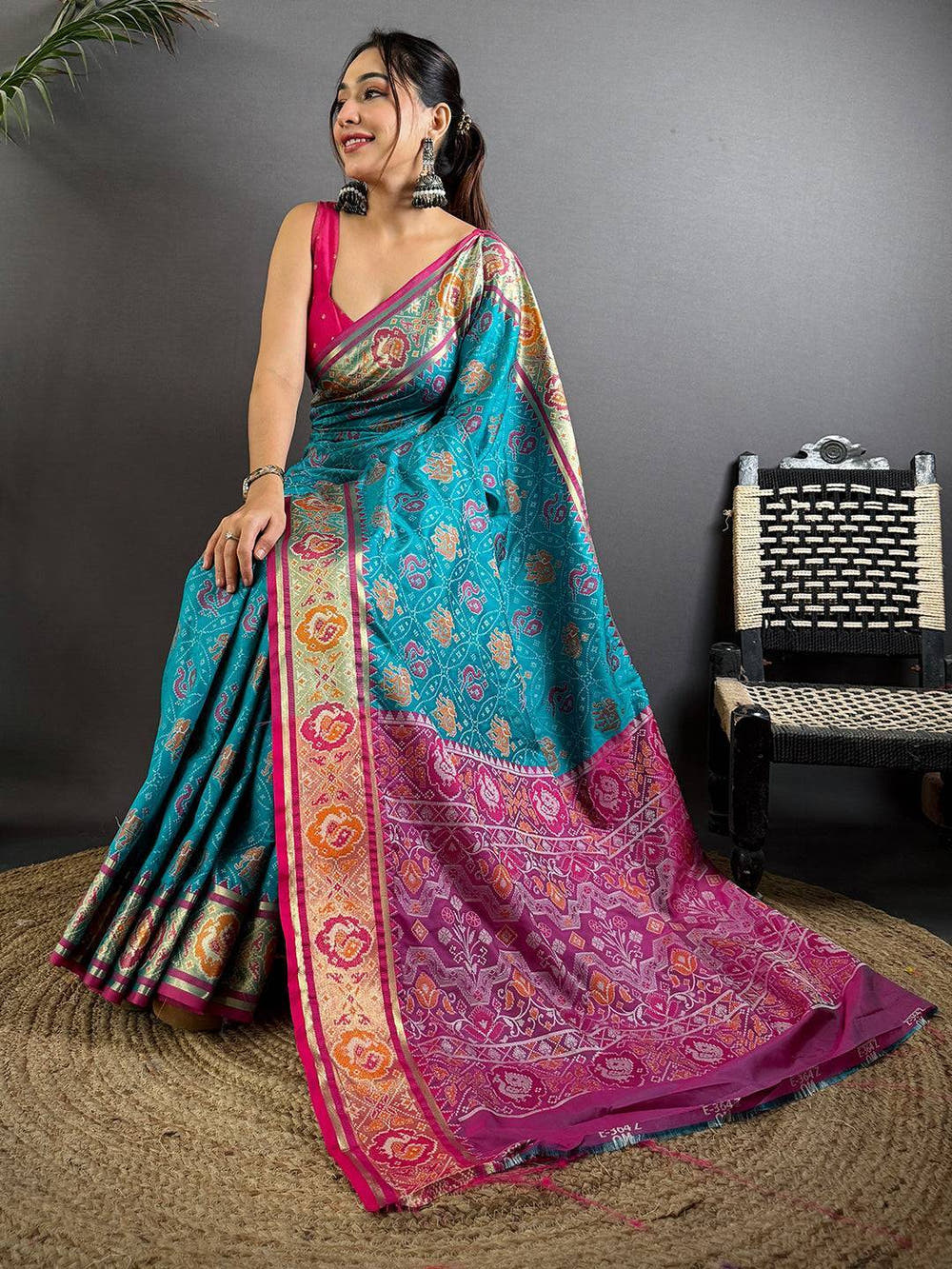 Elegant Rama Pochampally Patola Silk Saree

