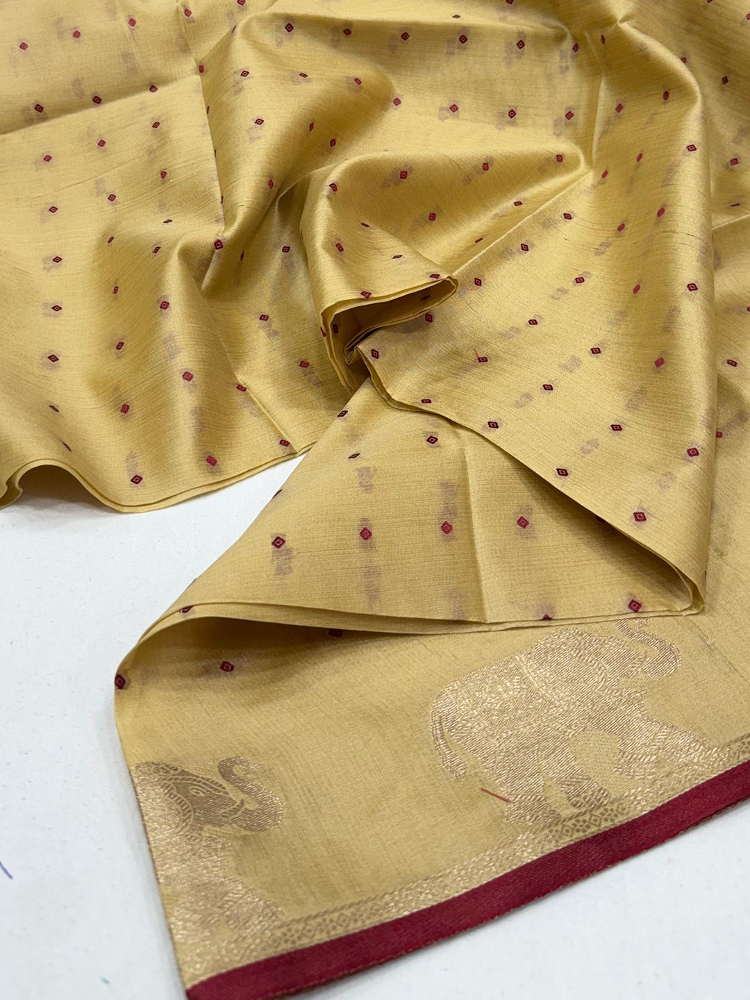 Cream Pure Silk Bandhani Butti Saree