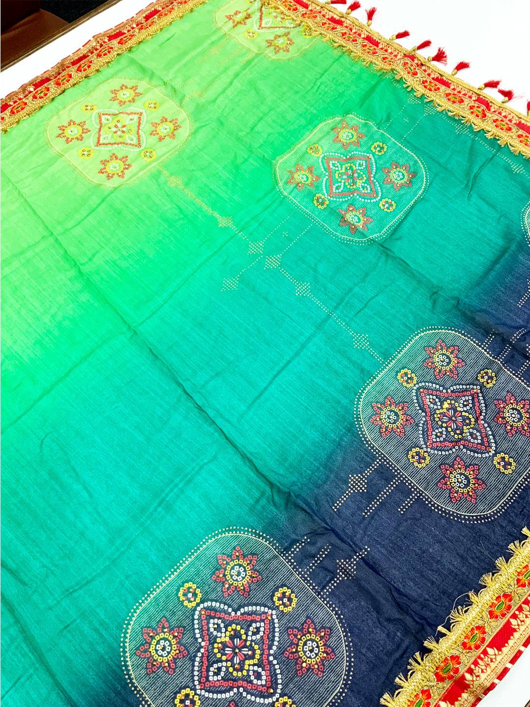 Stylish Chinnon Chiffon Bandhej Saree