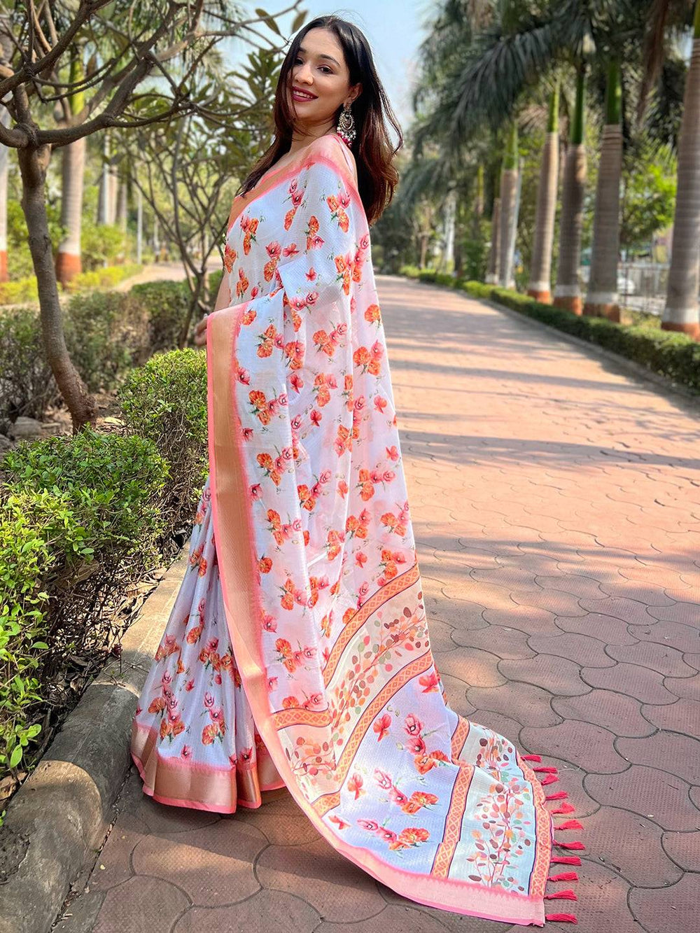 Back view of Gajari Kota saree with floral design