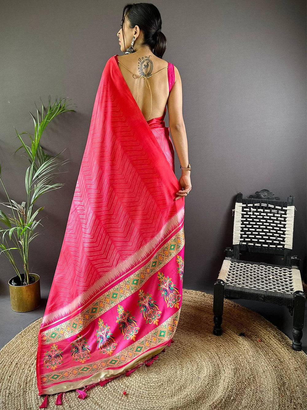 Deep Pink Leheriya Gamthi Silk Sarees