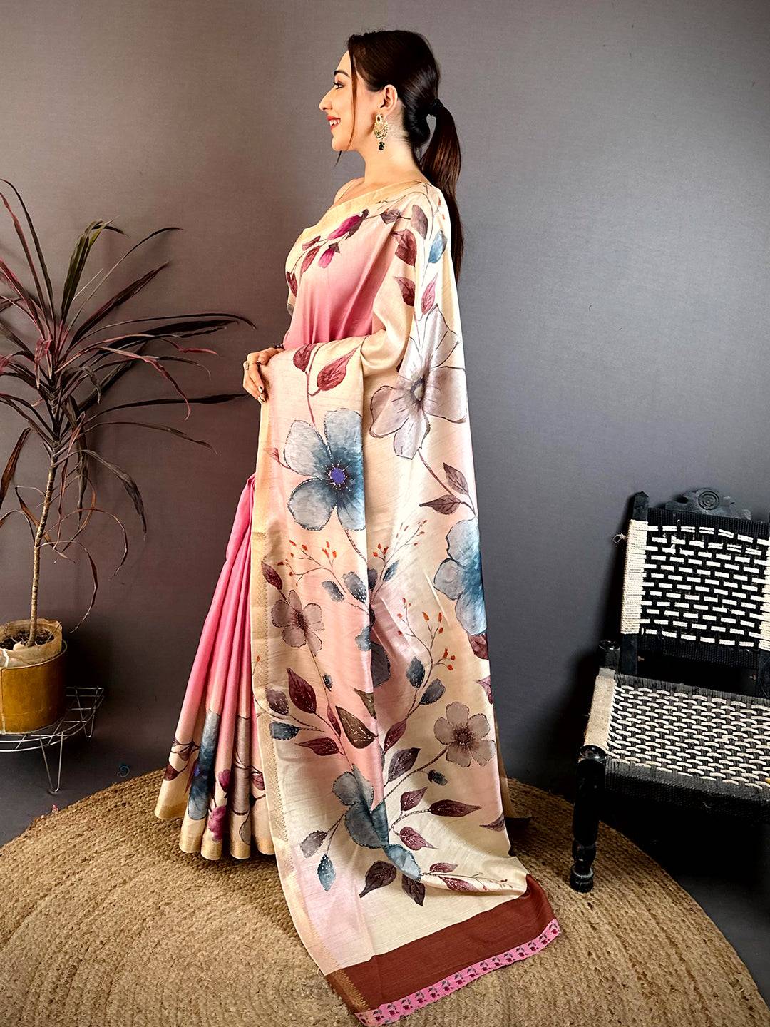Artistic Floral Print Ghicha Weave Saree