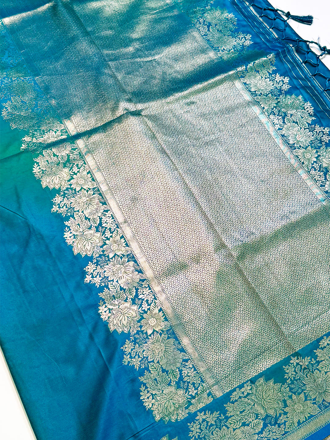 Stylish Ombre Weaving Mashru Silk Saree