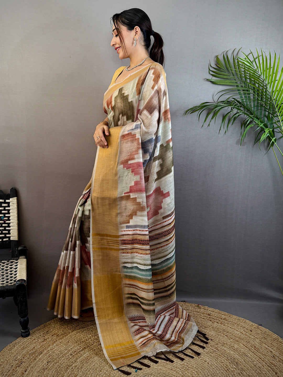 Ivory Geometric Kalamkari Linen Saree