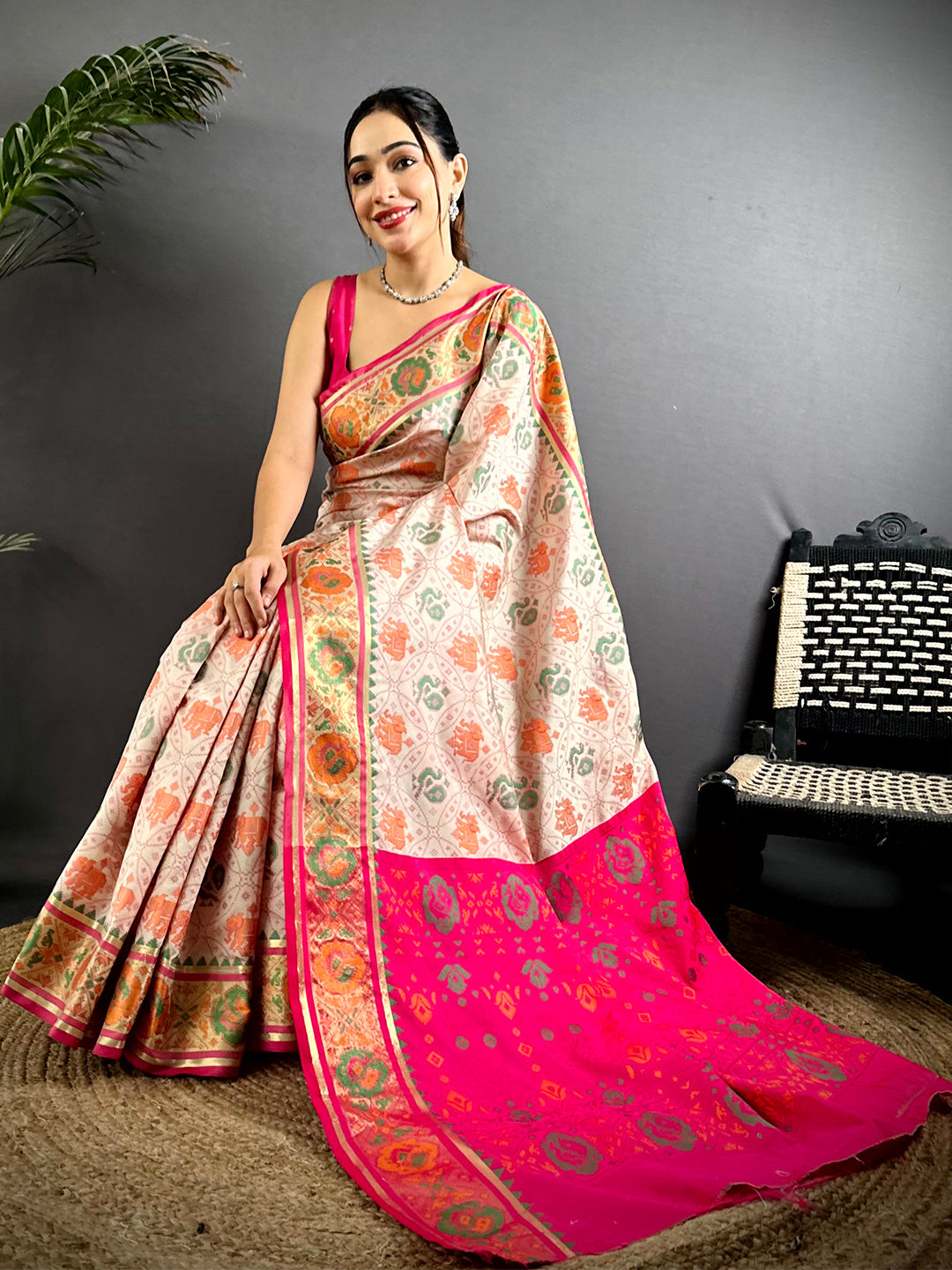 Elegant White Pochampally Patola Silk Saree