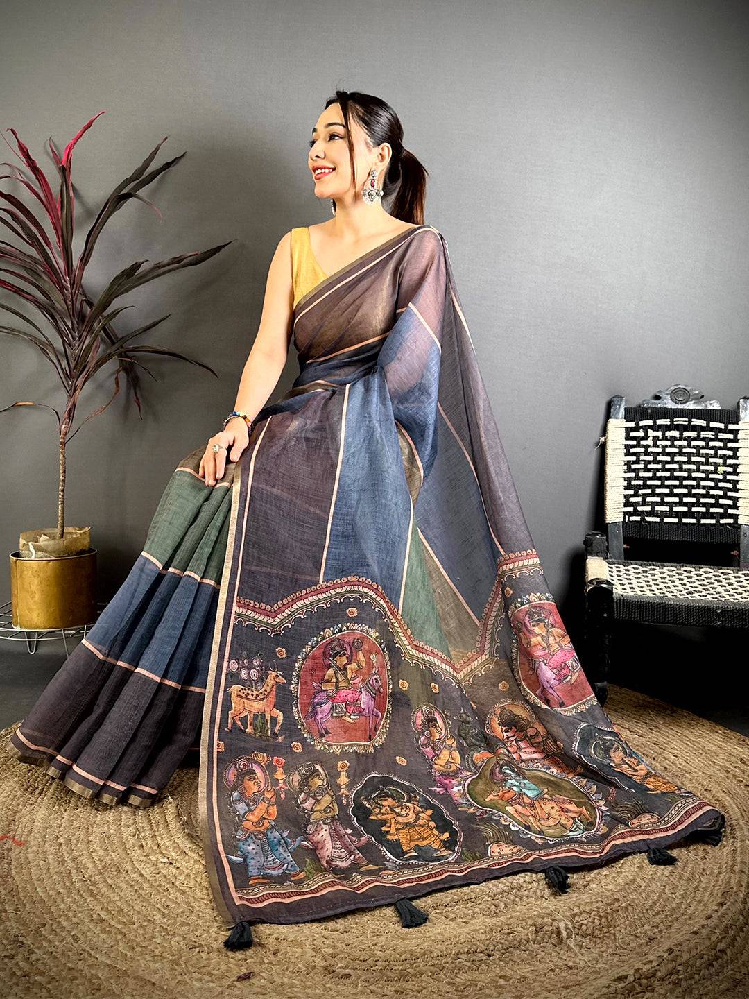 Elegant Stripe Linen Tissue Saree


