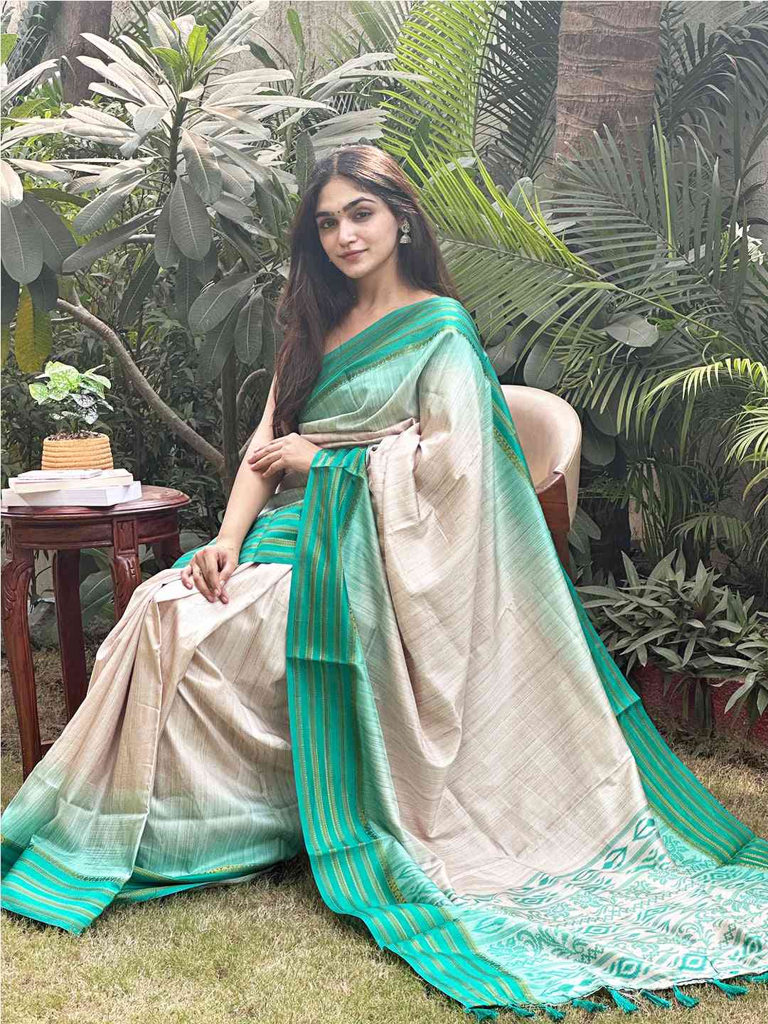 Graceful Ikkat Ghicha Saree with Paisley Print