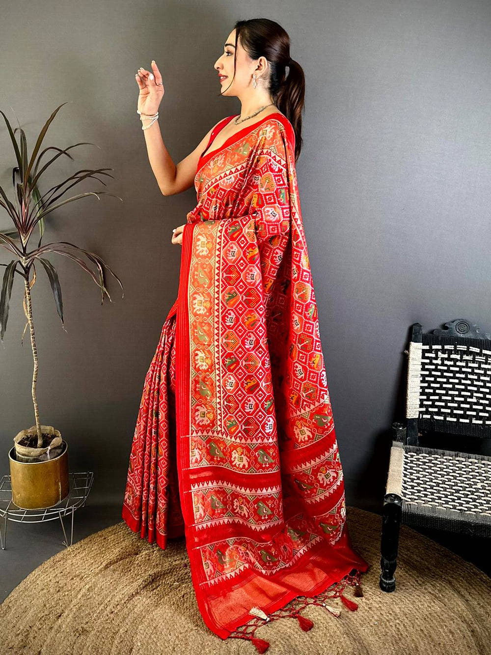 Opulent Semi Ikkat Patola Kanchi Zari Saree