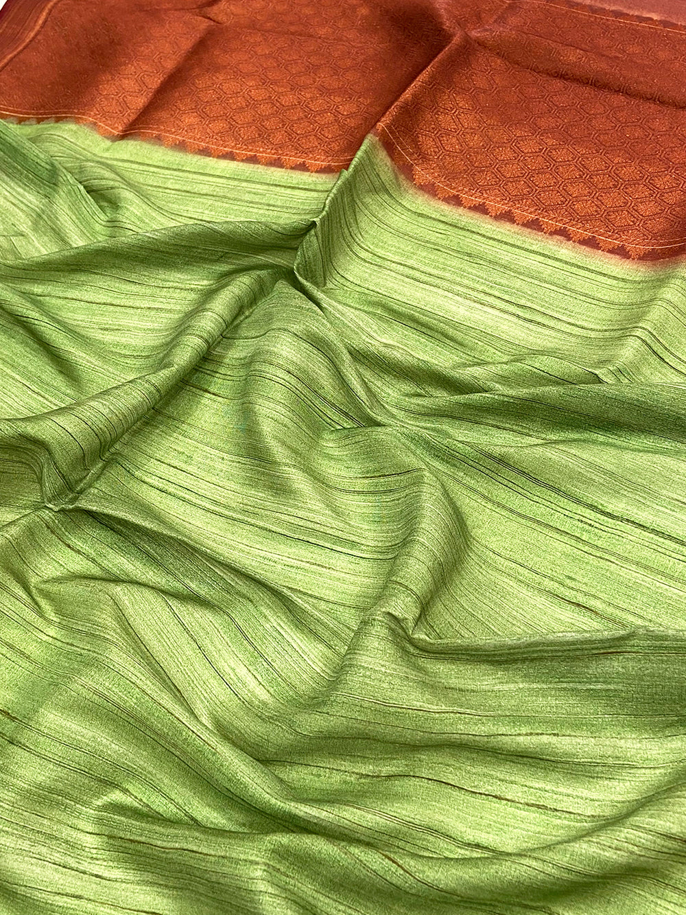 Parron Green Tussar Ghicha Print Saree