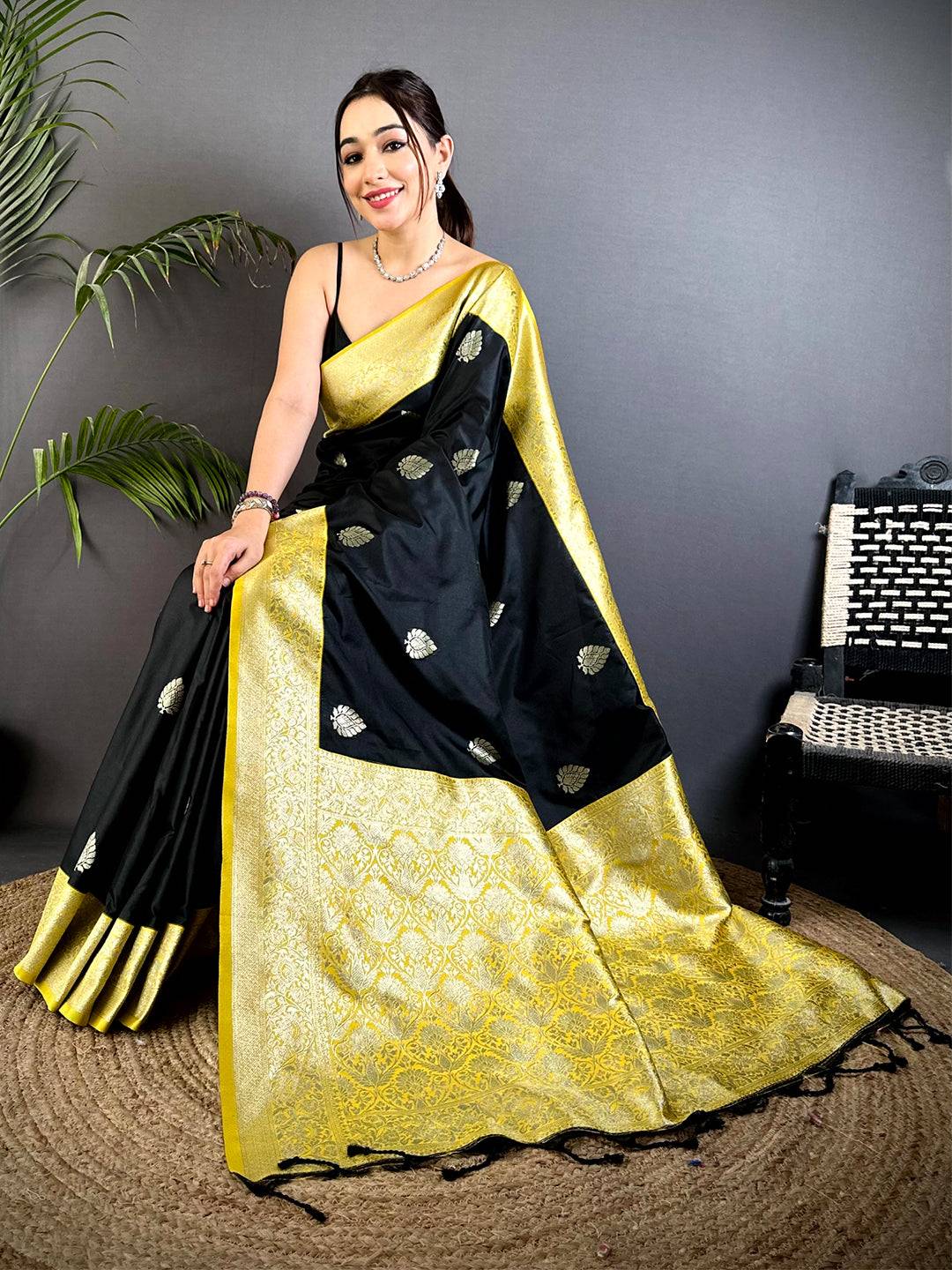 Black Gadwal Weave Soft Silk Saree