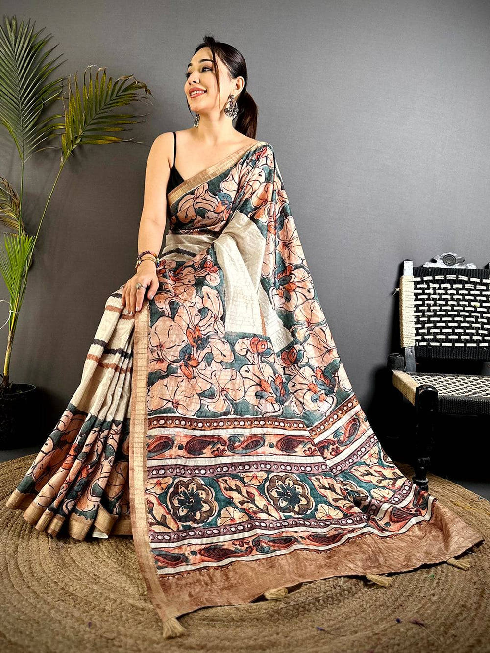 Stylish Ghicha Tussar Digital Art Saree