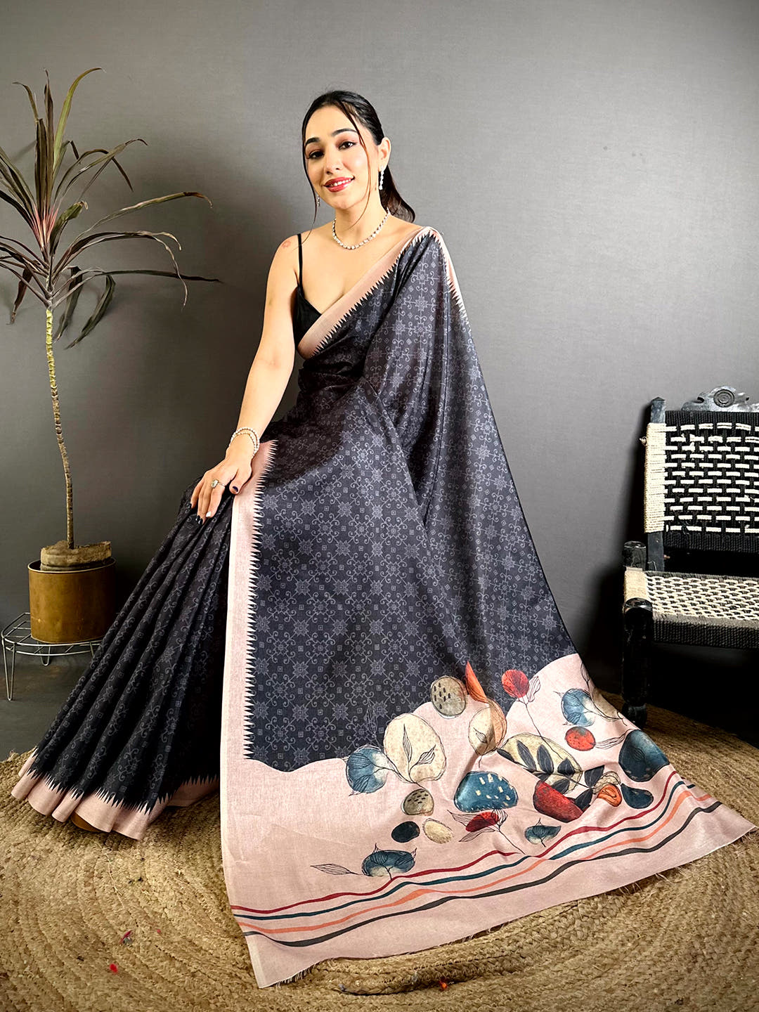 Opulent Geometric Printed Tussar Saree