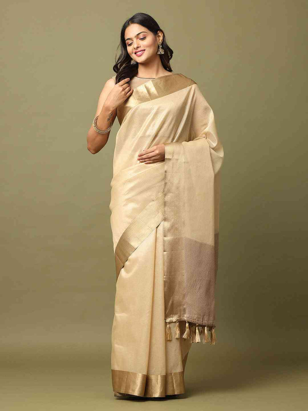 Banarasi Tissue Silk Zari Butti Desine Festive Wear Saree