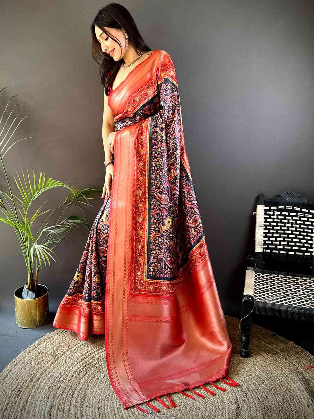 Black Mughal Kalamkari Print Pashmina Saree
