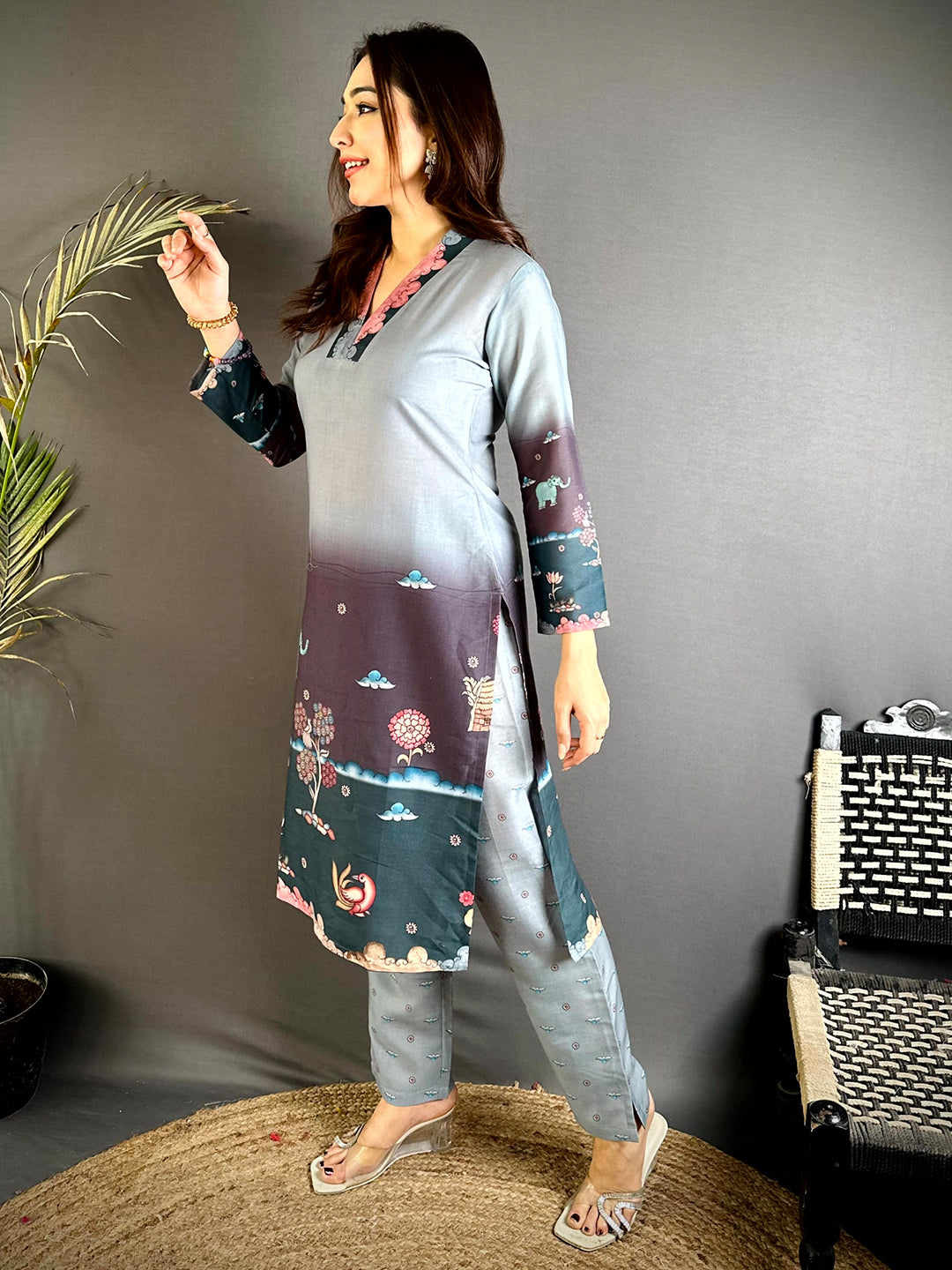 V Collar Neck Kalamkari Art Kurti