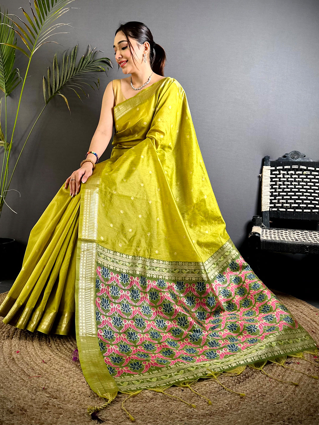 Green Minakari Paithani Raw Silk Saree


