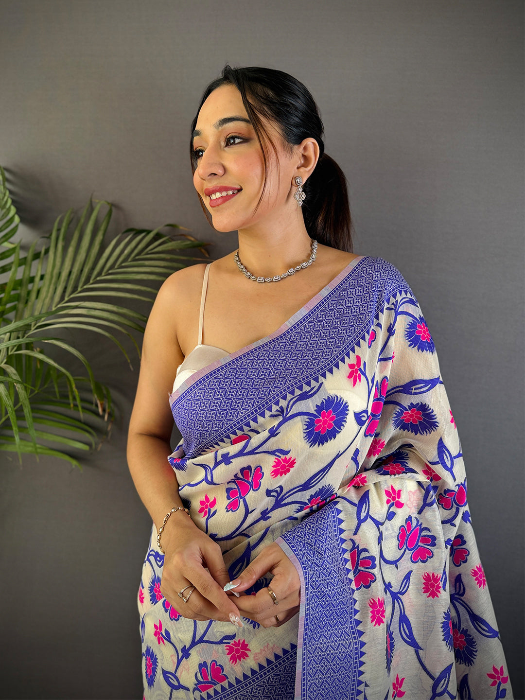 Royal Bloom Dhakai Jamdani Cotton Silk Saree