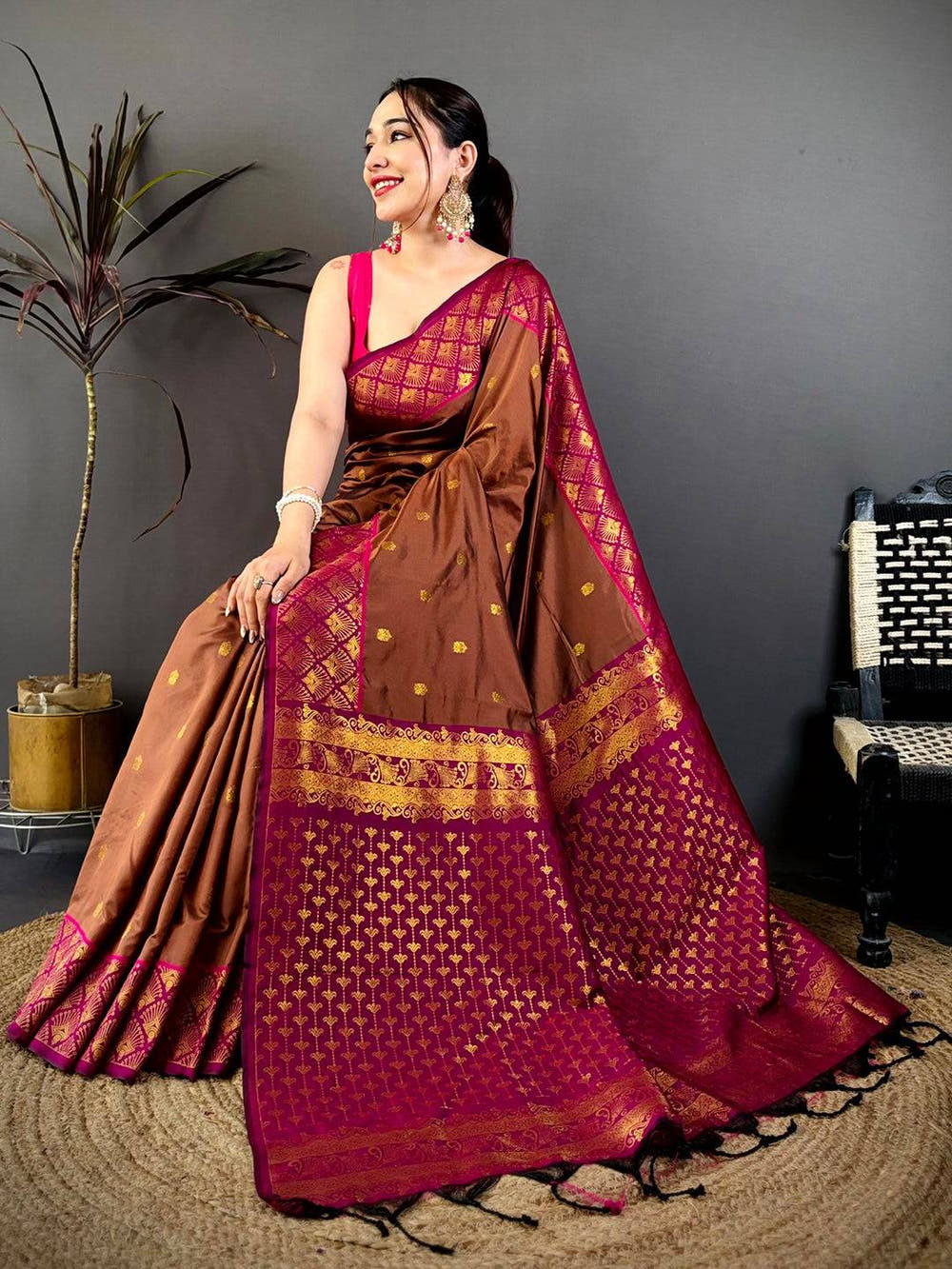 Stylish Ethnic Motif Rich Pallu Soft Silk Saree