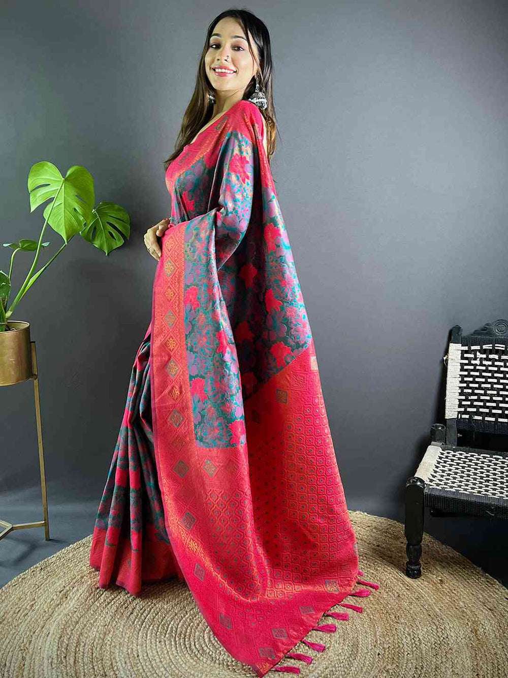 Side view of Rama Soft Silk Butta Weaving Saree