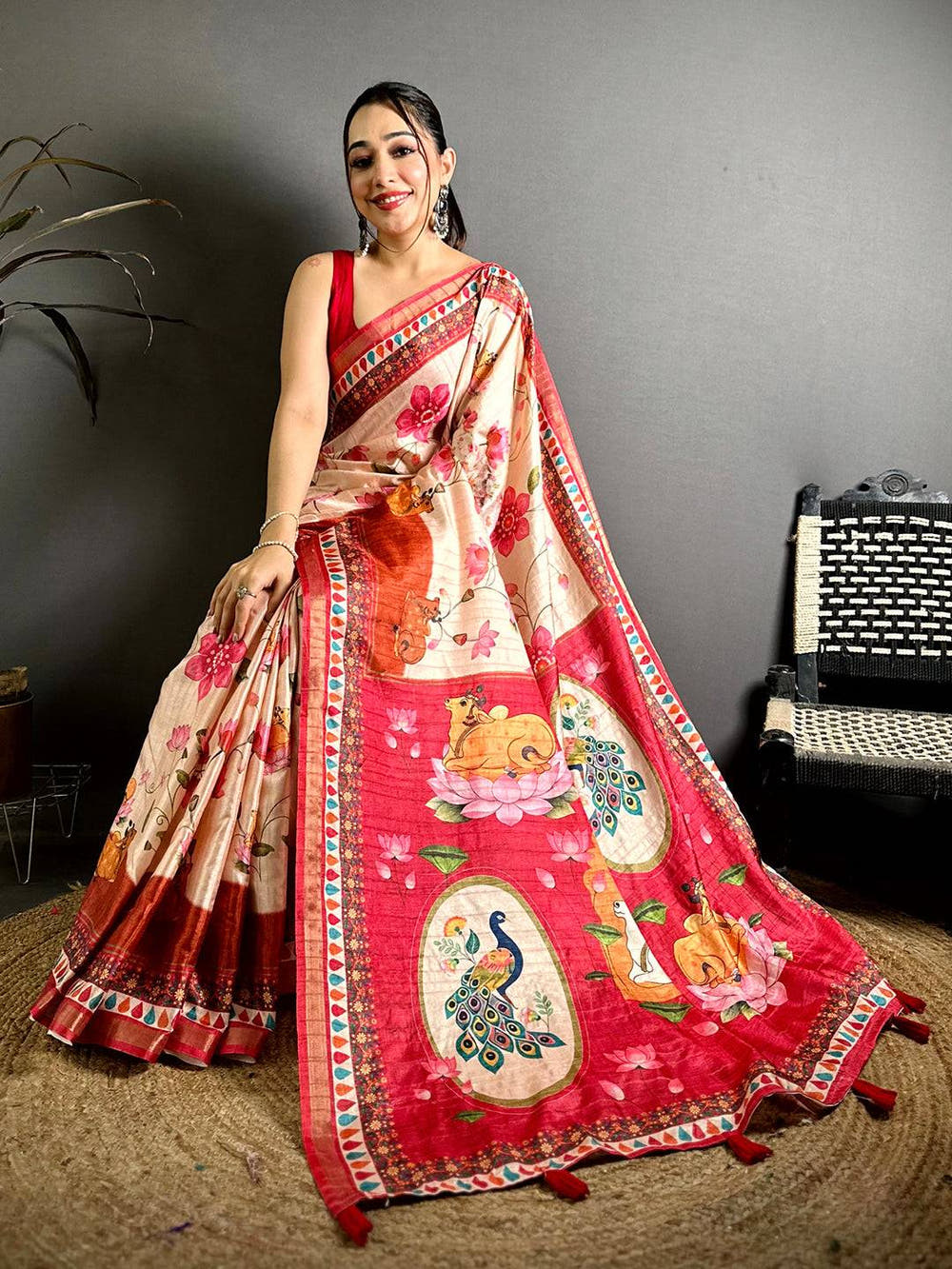 Stylish Ghicha Silk Printed Tussar Saree