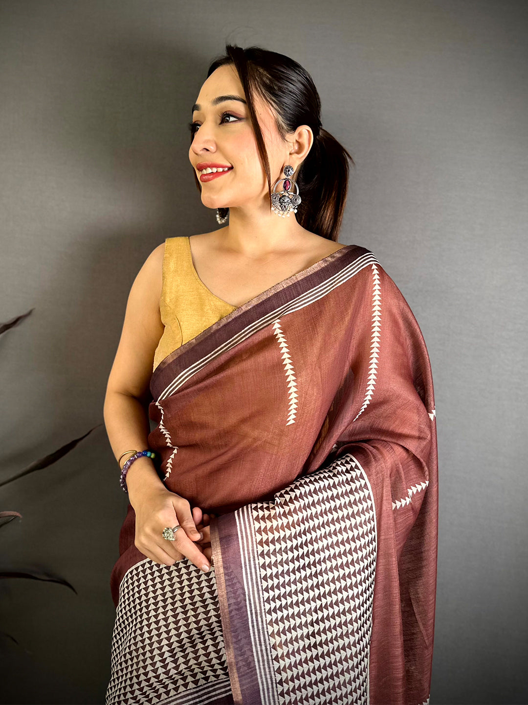 Classic Stripe Linen Chanderi Saree