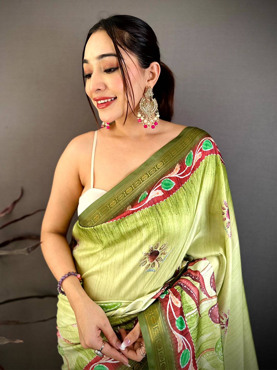Artistic Rudraksh Zari Border Floral Saree