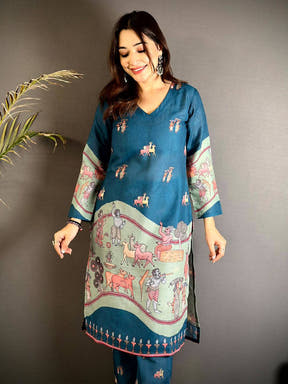 Elegant Kalamkari V Neck Kurti