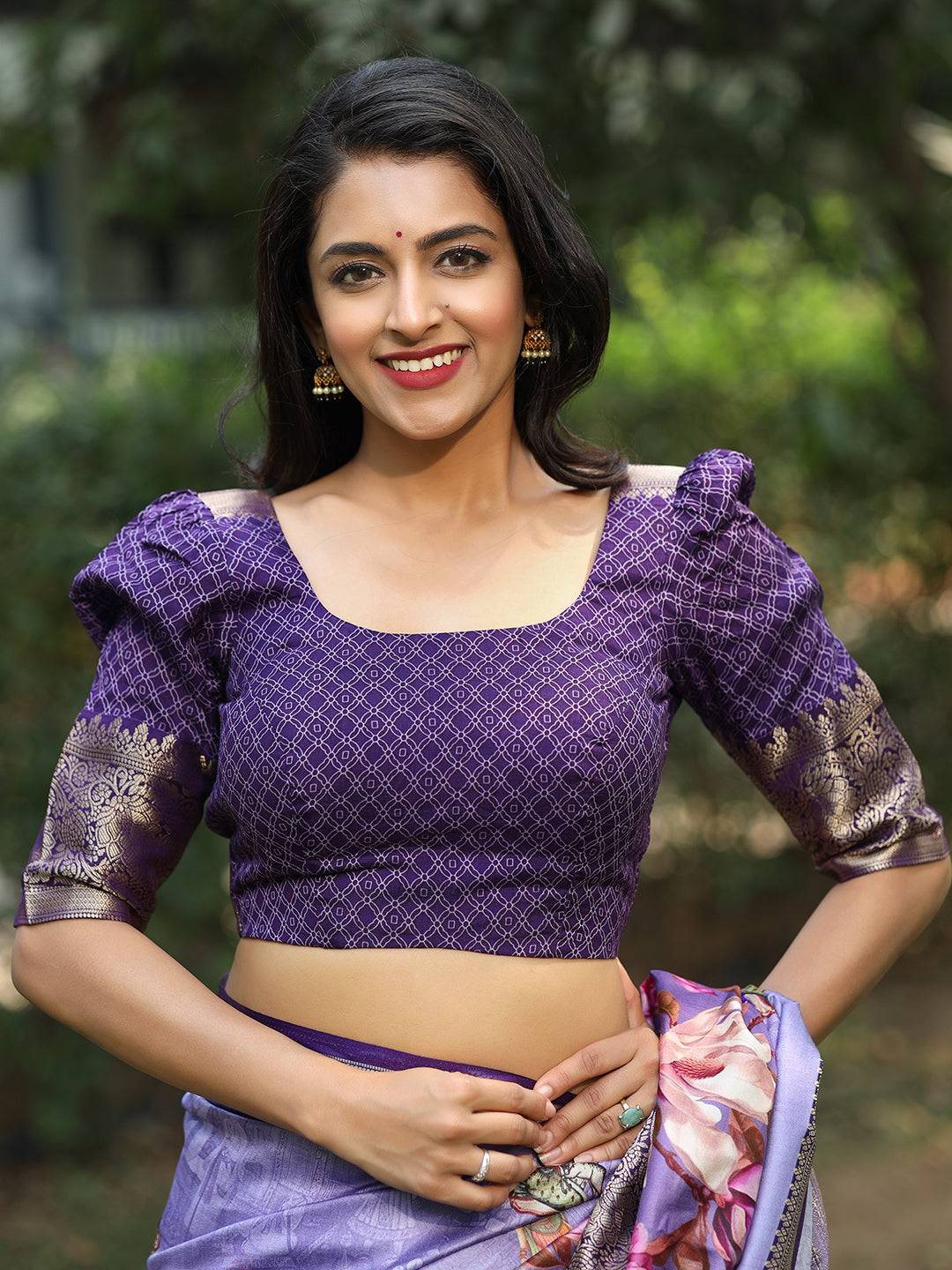 Lavender Pure Viscose Dola Silk Saree With Floral Print