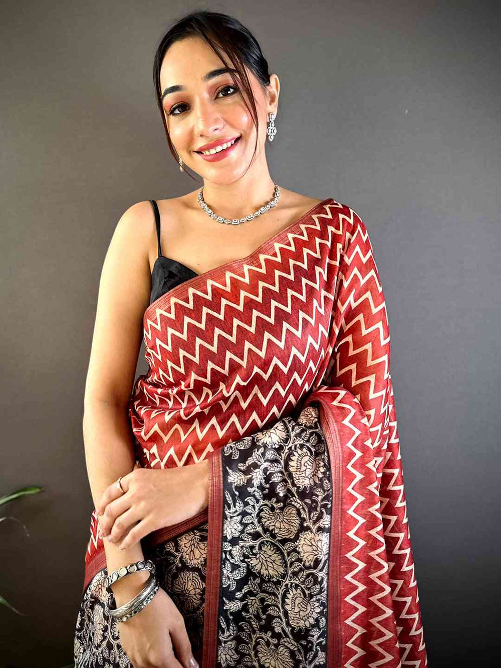 Red Chanderi Phulkari Zig-Zag Print Saree