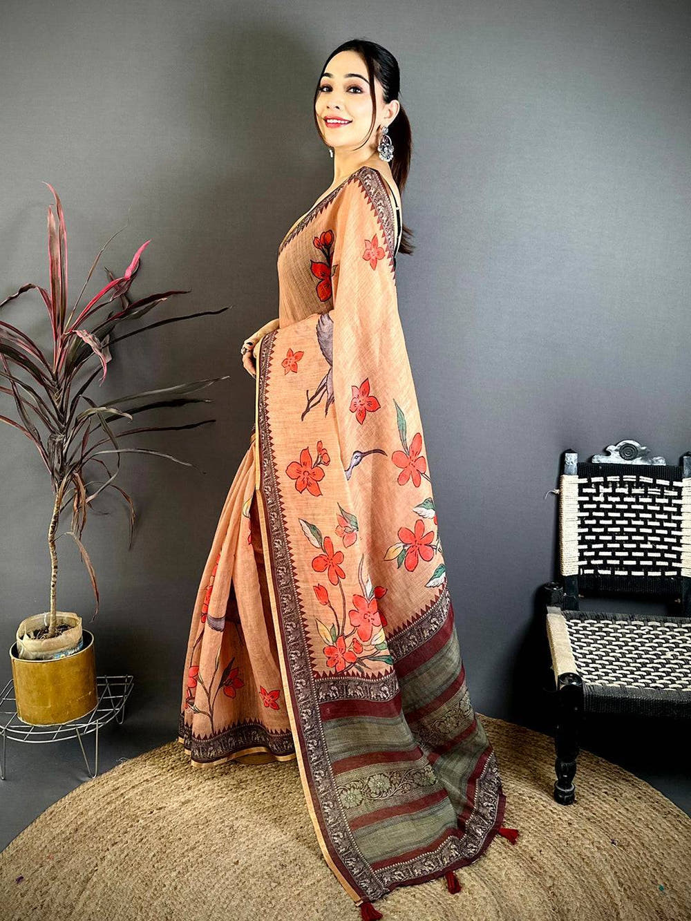 Radiance Linen Floral Kalamkari Saree