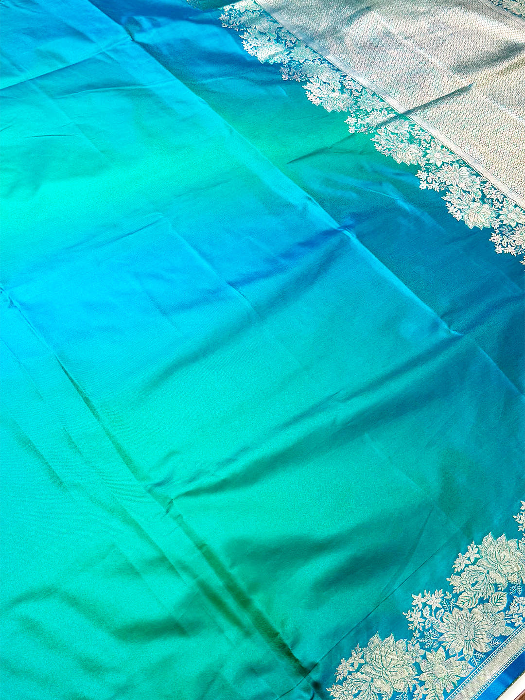 Stylish Ombre Weaving Mashru Silk Saree