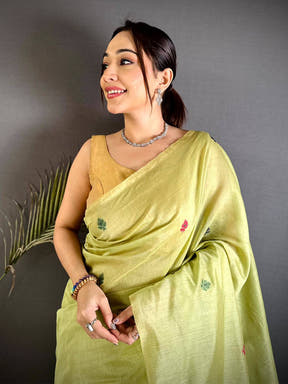 Pista Jamdani Pallu Khadi Linen Saree


