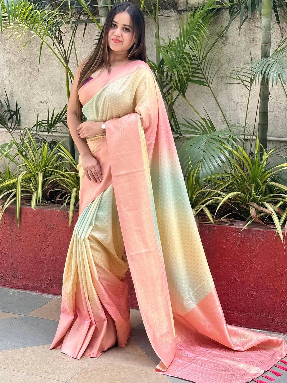 Elegant Banarasi Ombre Print Saree for Parties