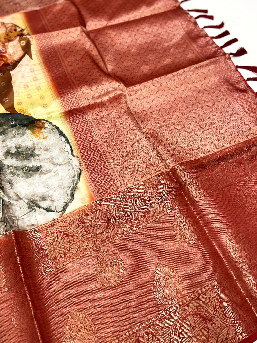Opulent Floral Fantasy Banarasi Silk Saree