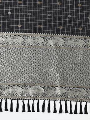 Kanjivaaram Soft Silk With Zari More Silkka work
