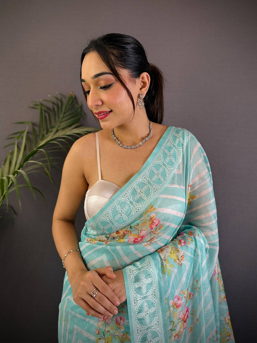 Turquoise Lakhnavi Linen Digital Print Saree