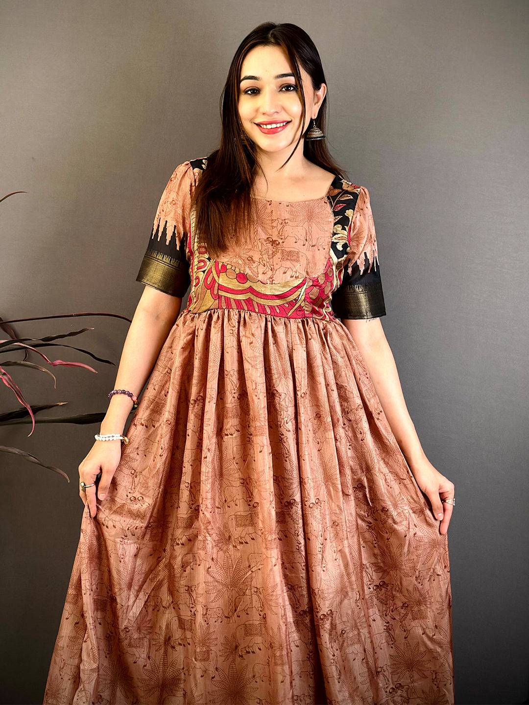 Classic Square Neck Dola Silk Dress