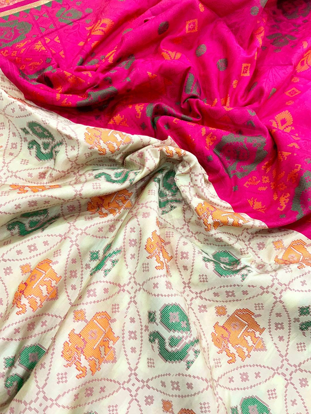 Elegant White Pochampally Patola Silk Saree