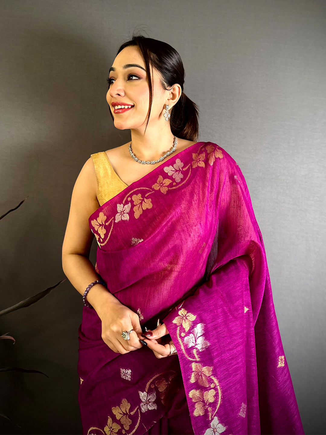 Wine Sona Chandi Munga Saree