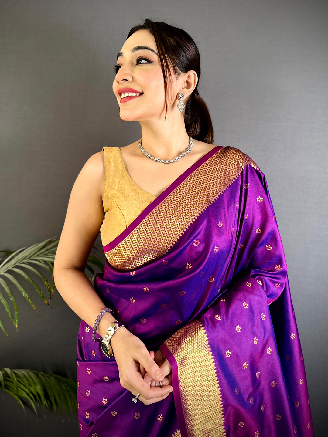 Royal Swan Meenakari Yevla Soft Silk Saree


