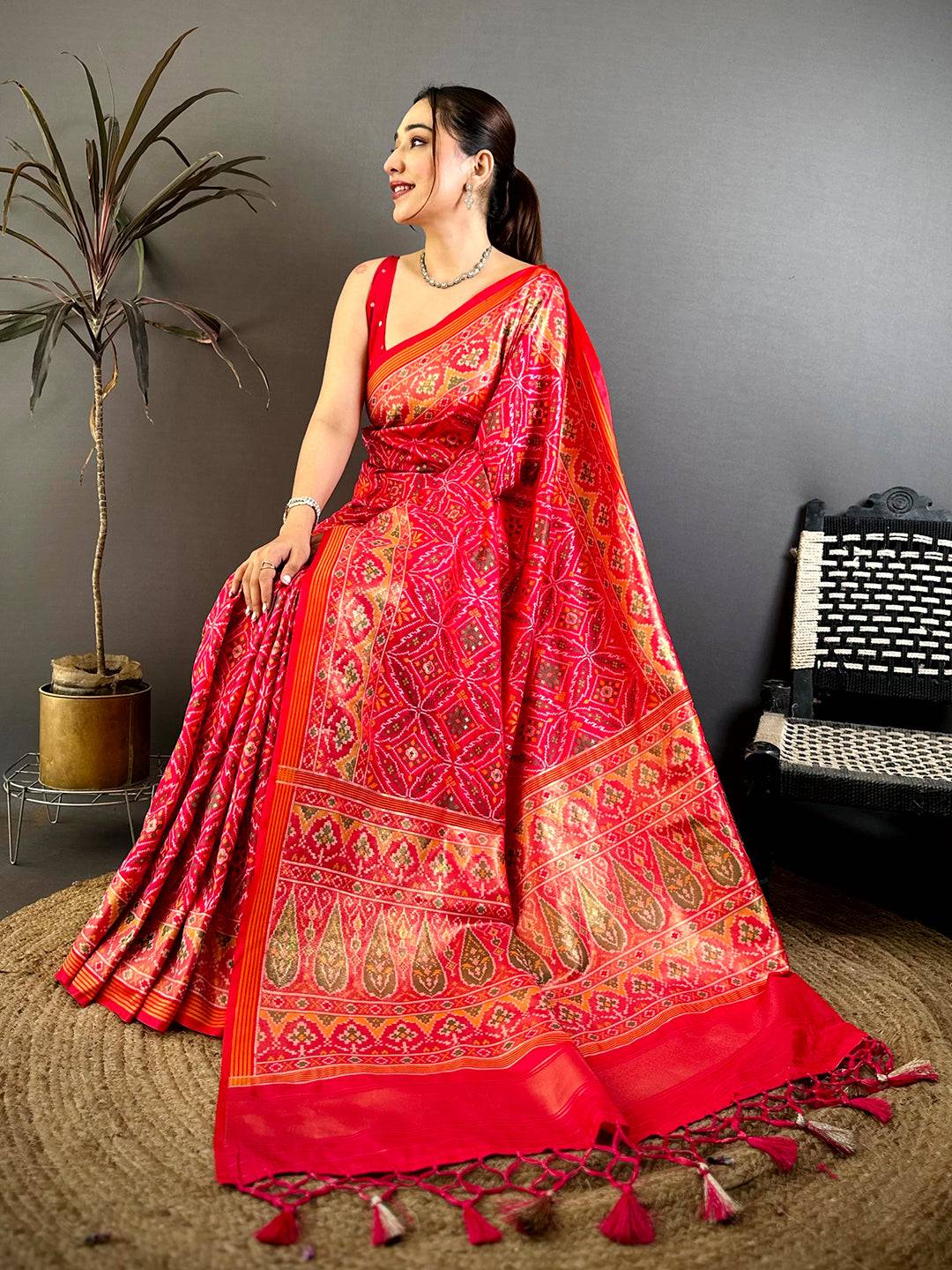 Stylish Semi Ikkat Patola Kanchi Zari Saree