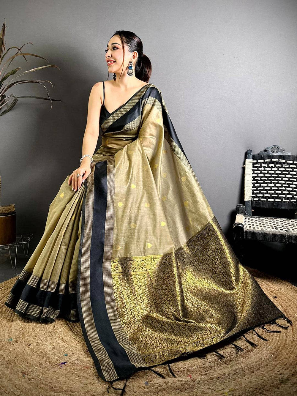 Regal Mul Cotton Katan Contrast Border Saree