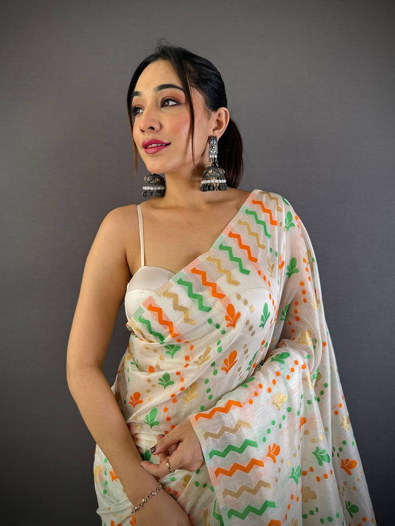 Vibrant Green Dhakai Jamdani Cotton Silk Saree