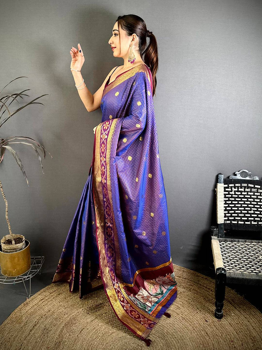 Designer Gold Zari Kanchi Silk Digital Pallu Saree