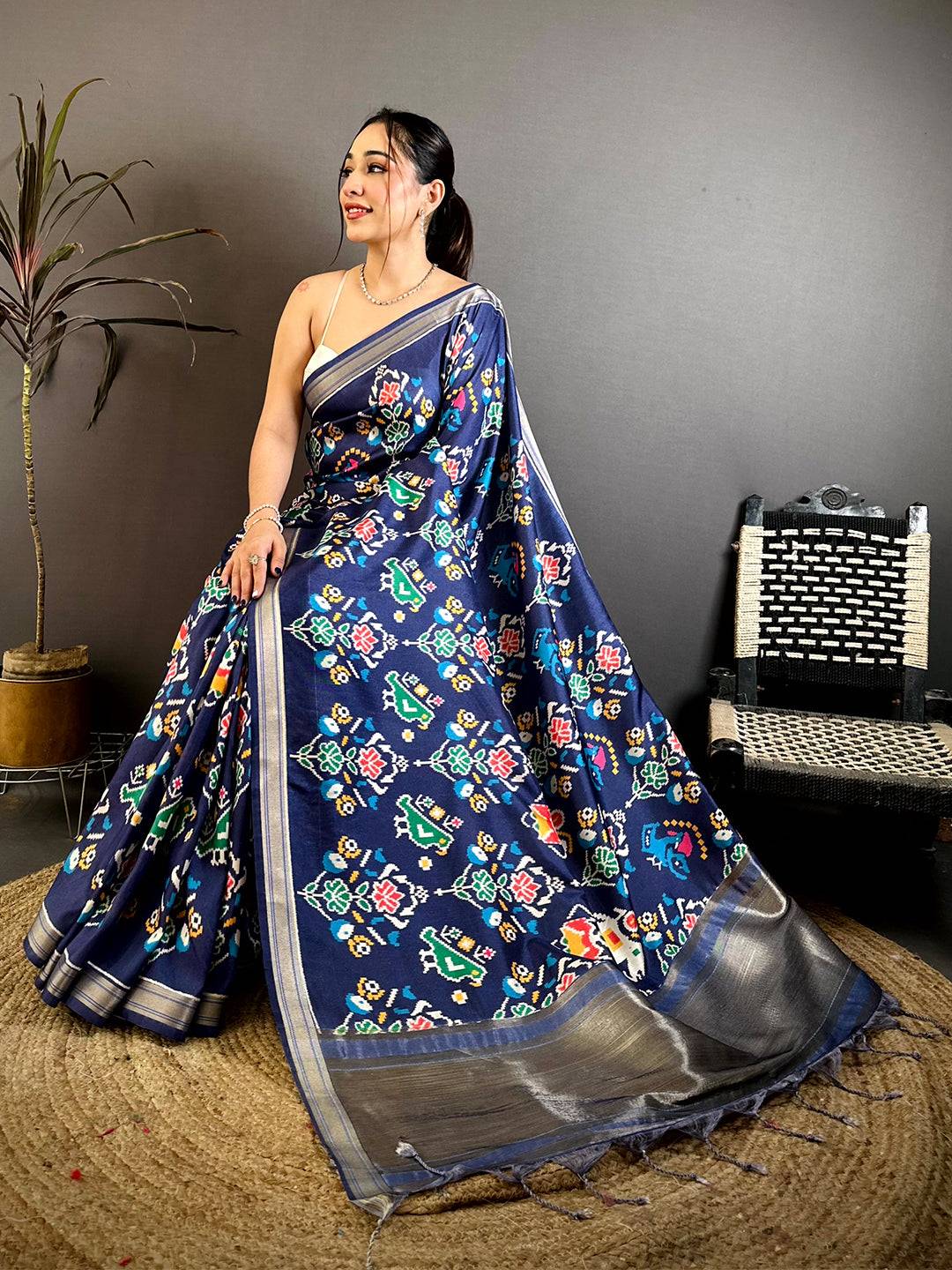 Graceful Gold Lakda Patta Kalamkari Saree